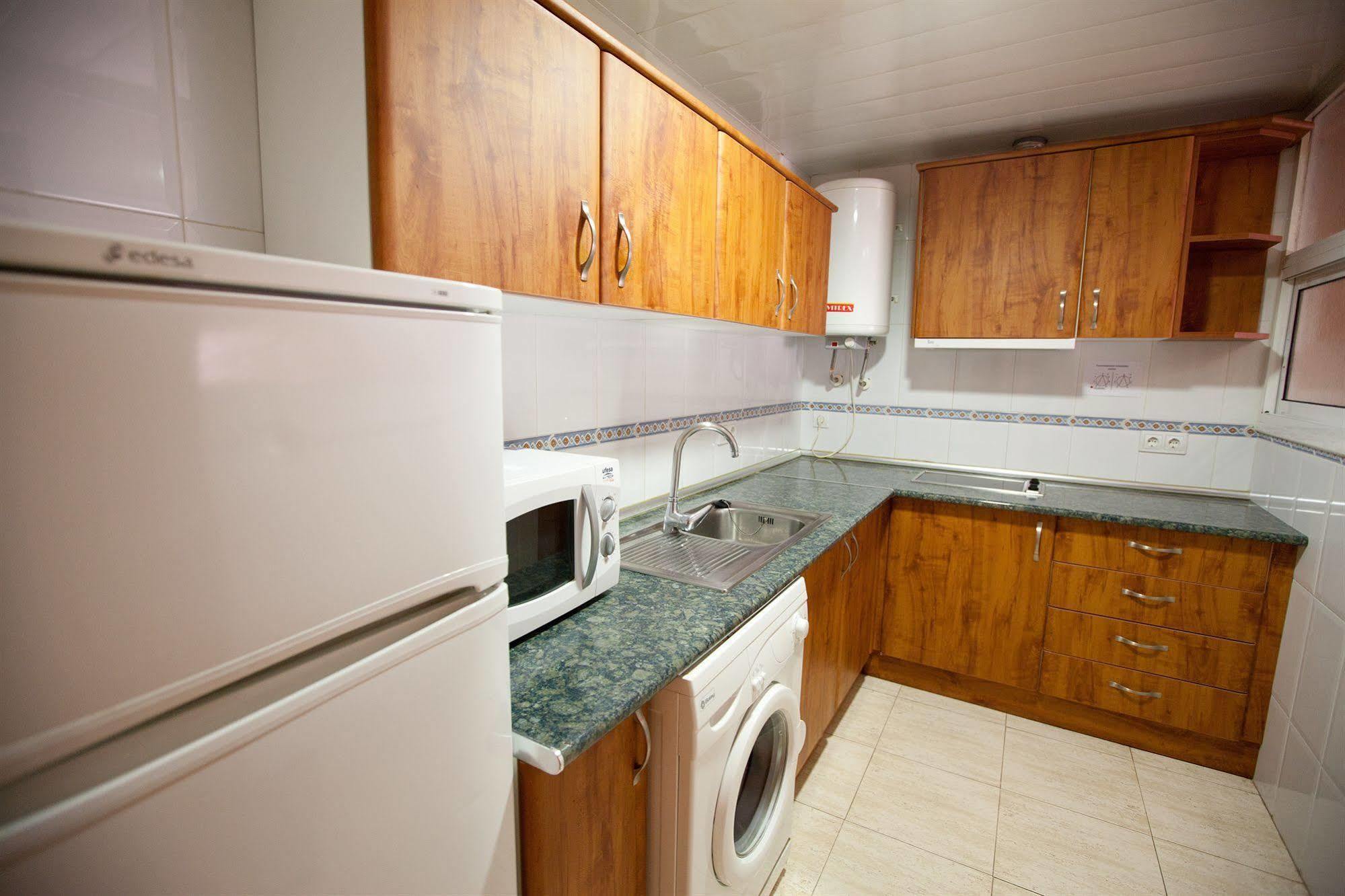 Apartaments Costamar Calafell Oda fotoğraf